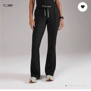 Figs HW Evanston FormX Skinny Flare XSP scrub pant